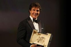 Tom Cruise nhận Cành Cọ Vàng danh dự tại Cannes 2022