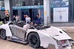 Nhóm sinh viên trường nghề tự chế 'siêu xe' Lamborghini cực chất