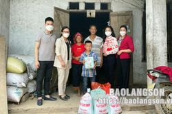 Đảng ủy Khối các cơ quan tỉnh: Đẩy mạnh xây dựng các công trình, mô hình học tập và làm theo BácTin khácVăn hóa soi đường cho quốc dân đíY nghĩa thiết thực từ cuộc thi tìm hiểu về tư tưởng, đạo đức, phong cách Hồ Chí Minh