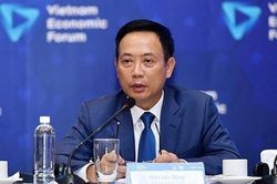 Chủ tịch Ủy ban Chứng khoán Nhà nước Trần Văn Dũng bị cách chức