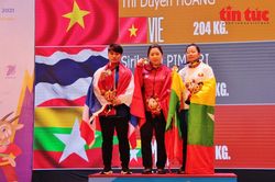 Phá kỷ lục SEA Games, Hoàng Thị Duyên bảo vệ thành công tấm Huy chương Vàng