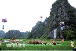 Tổng duyệt chương trình nghệ thuật Lễ khai mạc chào mừng Tuần Du lịch Ninh Bình năm 2022