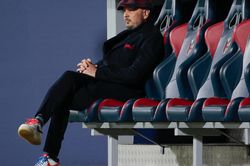 Soi kèo nhà cái Genoa vs Bologna. Nhận định, dự đoán bóng đá Serie A (22h15, 21/5)