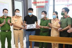 Hà Tĩnh đồng loạt triển khai đăng ký, cấp biển số xe tại các địa phương