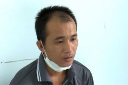Tranh cãi chuyện đặt cây mai, cháu dùng dao đâm vào bụng cậu
