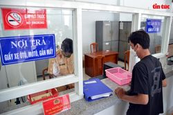 Ngày đầu triển khai phân cấp đăng ký phương tiện: Thuận lợi, nhanh chóng