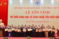 Chủ tịch nước: Giấc mơ Việt Nam thịnh vượng chỉ có thể được soi đường bằng ánh sáng của tri thức