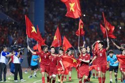 U23 Việt Nam hãy nhìn 'các cô gái vàng' để thoát nỗi sợ Thái Lan ở SEA Games!