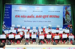 Tổ chức Cuộc thi 'Em yêu biển đảo quê hương' tại Gia Viễn