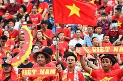 Chung kết bóng đá nữ Sea Games Việt Nam - Thái Lan: Không khí tưng bừng, đội hình ra sân cân sức