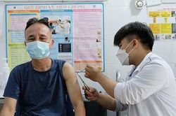 Cung ứng đủ vaccine phòng COVID-19 để tiêm mũi 4 cho các nhóm đối tượng