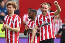 Soi kèo nhà cái Brentford vs Leeds. Nhận định, dự đoán bóng đá Ngoại hạng Anh (22h00, 22/5)