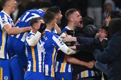 Soi kèo nhà cái Brighton vs West Ham. Nhận định, dự đoán bóng đá Ngoại hạng Anh (22h00, 22/05)