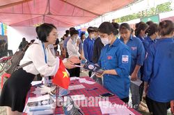 Na Hang gần 1.000 người tham gia phiên giao dịch việc làm năm 2022