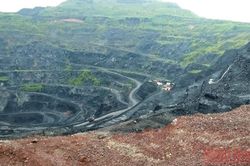 Hệ quả chậm giải phóng mặt bằng mỏ than Khánh Hòa