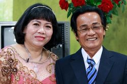 Quyền Linh xúc động trước màn 'cầu hôn cho kiếp sau' của đôi vợ chồng U70