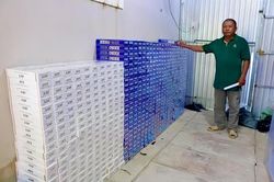 Trà Vinh: Tạm giữ hình sự đối tượng tàng trữ, mua bán hơn 8.000 bao thuốc lá điếu nhập lậu
