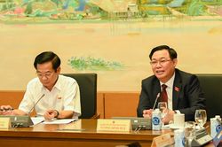 Phát triển Khánh Hòa thành hình mẫu gắn kết giữa kinh tế với quốc phòng, an ninh