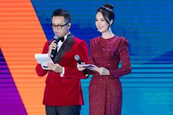 Á hậu Thụy Vân xúc động đón tuổi mới sau khi dẫn lễ bế mạc SEA Games 31