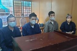 Khống chế con bạc cưỡng đoạt 50 triệu đồng, 4 đối tượng lãnh 33 năm tù