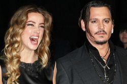 Nhà làm phim: 'Amber Heard ghen tỵ và điên rồ'
