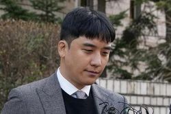 Seungri nhận mức án 1 năm 6 tháng tù giam