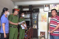 An Giang: Bắt đối tượng làm giả bột giặt OMO, ABA
