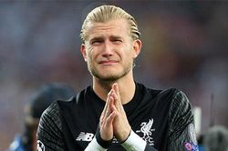 4 năm 'không thể ngóc đầu lên' của tội đồ Loris Karius