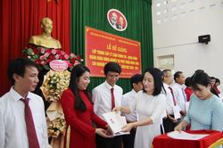 Chính trị - Xã hội Theo dòng thời sự Trao bằng tốt nghiệp cho 81 học viên Ngân hàng Nông nghiệp và Phát triển nông thôn chi nhánh tỉnh