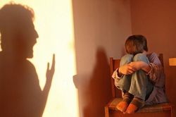 Không phải ngoại tình, nghèo khó, đây mới là thứ phá hủy gia đình