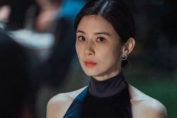 Giấu chồng về quê thăm mẹ chồng, tôi bủn rủn biết tại sao anh vô sinh 4 năm không khỏi