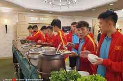 U23 Việt Nam đến Uzbekistan muộn do gặp sự cố