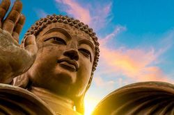 Văn khấn mùng 1 tháng 5 Âm lịch: Văn khấn gia tiên, bài cúng thổ công