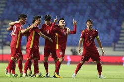 Giải mã 'cơn khát' ĐTQG