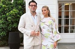 Người mẫu Sofia Richie đính hôn