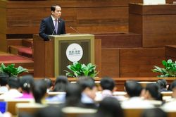 Không cản trở việc phổ biến, sử dụng Quốc kỳ, Quốc huy, Quốc ca