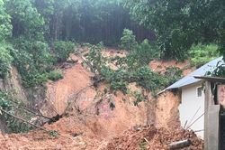 Mưa lớn, sạt lở đất làm 3 người chết ở Thái Nguyên