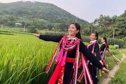 Đậm đà bản sắc văn hóa dân tộc qua hội thi dân vũ