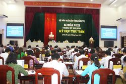 Khai mạc kỳ họp thứ 8, HĐND tỉnh khóa VIII