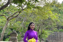 Hoa hậu Trần Thị Ái Loan kiêu sa rạng ngời khoe sắc trong tà áo dài sau đăng quang