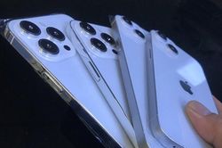 iPhone 14 lộ diện cả bốn mẫu mô hình trong video thực tế