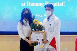 Bệnh viện Đà Nẵng tri ân đóng góp của Cơ quan KOICA và nữ bác sĩ tình nguyện Kim Jung Eun