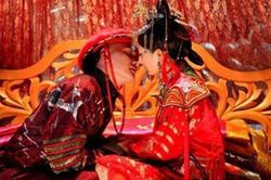 Tại sao Hoàng hậu bắt buộc phải ăn sủi cảo trước khi tận hưởng đêm 'hoan lạc' đầu tiên với Hoàng đế?
