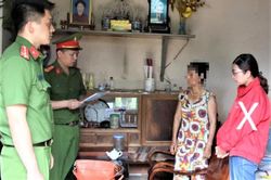 Lớp phó mang tiền học phí của nhiều học viên đi đầu tư tiền ảo