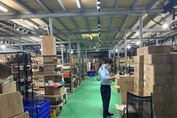 Thu giữ lô mỹ phẩm trị giá gần 6 tỉ đồng do Trung Quốc sản xuất không có hóa đơn, chứng từ