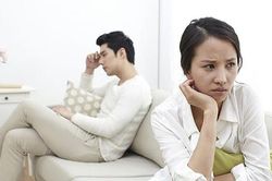 Đi ăn tiệc cùng với nhóm bạn thân của chồng, nghe họ khoe 'thành tích' với nhau xong tôi chỉ muốn ly hôn