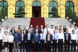 Tạo cơ chế khuyến khích tốt việc nghiên cứu, đào tạo, học tập lịch sử