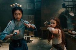 Ngô Thanh Vân đấu võ trong phim Hollywood cùng 'công chúa tóc đỏ'