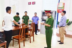 Khởi tố Trưởng phòng Tài nguyên và Môi trường huyện Chư Pưh
