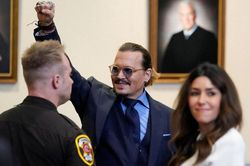 Lý do Johnny Depp thua kiện ở Anh nhưng thắng tại Mỹ